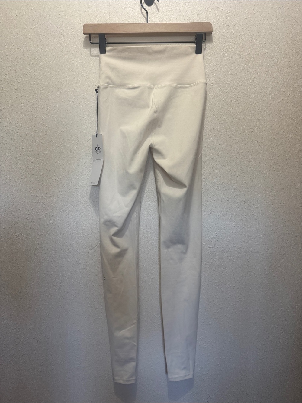 Alo High-Waist Distressed White Leggings, Size XS - Picture 4 of 5
